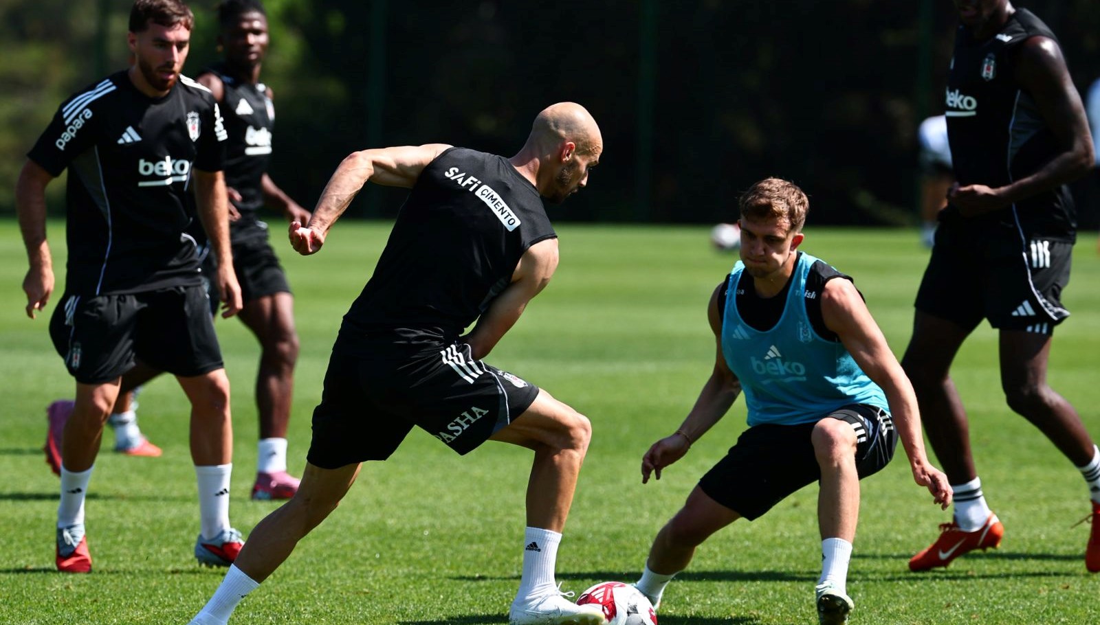 besiktas rams basaksehir macinin hazirliklarina devam etti VCPFKTuH