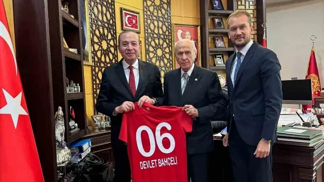 genclerbirliginden mhp lideri bahceliye makaminda ziyaret KNwj4XJI