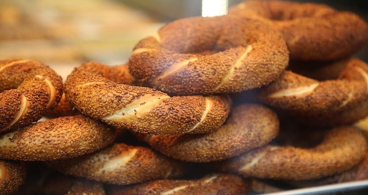 o ilde bir simit 20 lira oldu J2KQ2lvR