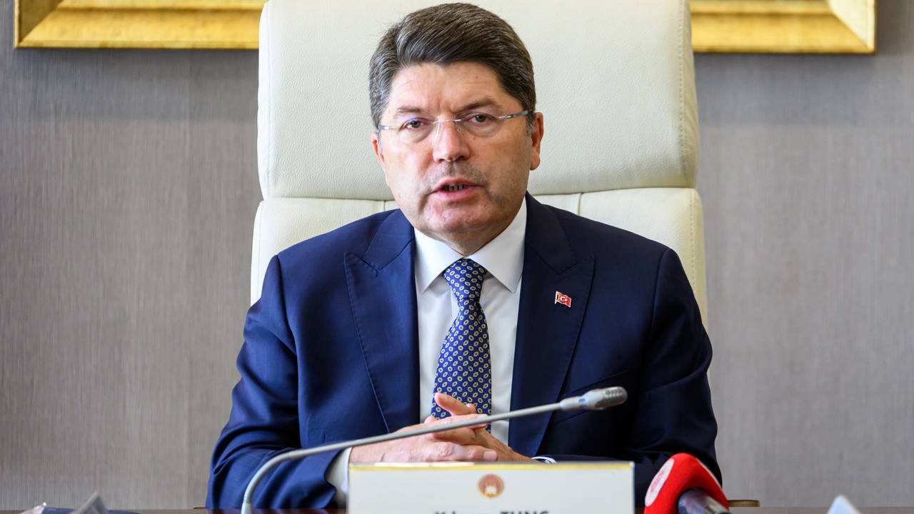 yilmaz tunctan 12 eylulde anayasa cikisi chp kurultay davasi sorusuna da yanit verdi wOLi94L2