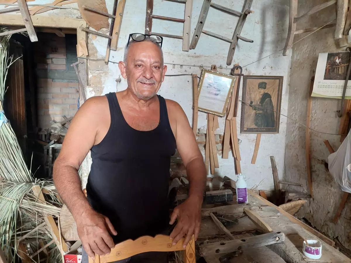 kibrista 76 yildir babadan ogula gecen iskemlecilik meslegi qgMgRAsb