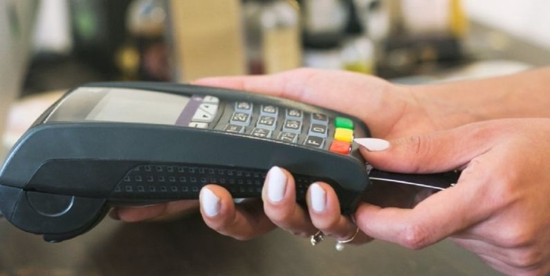 Kartlı &Ouml;demelerde Y&uuml;zde 48 Artış: Temassız Kullanım Rekor Kırdı