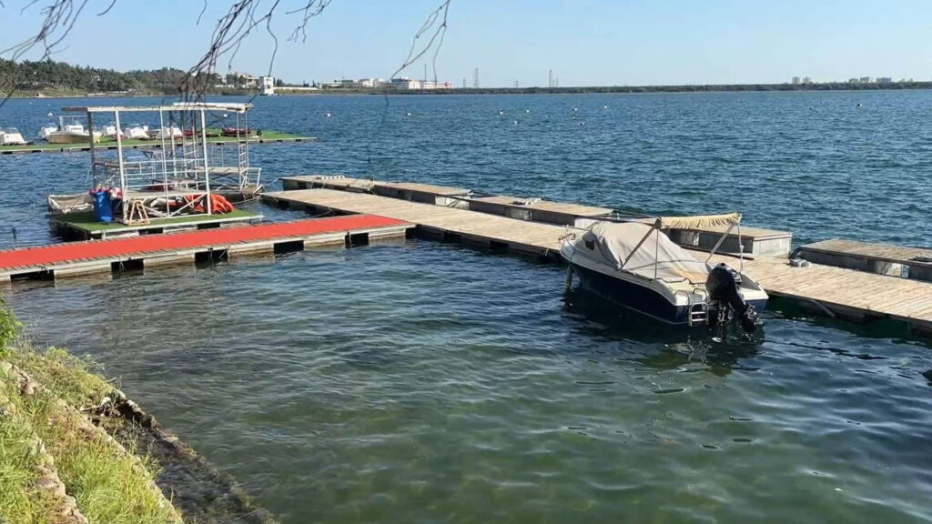 adanada-serinlemek-icin-girdigi-golde-hayatini-kaybetti-Vj54cIVR